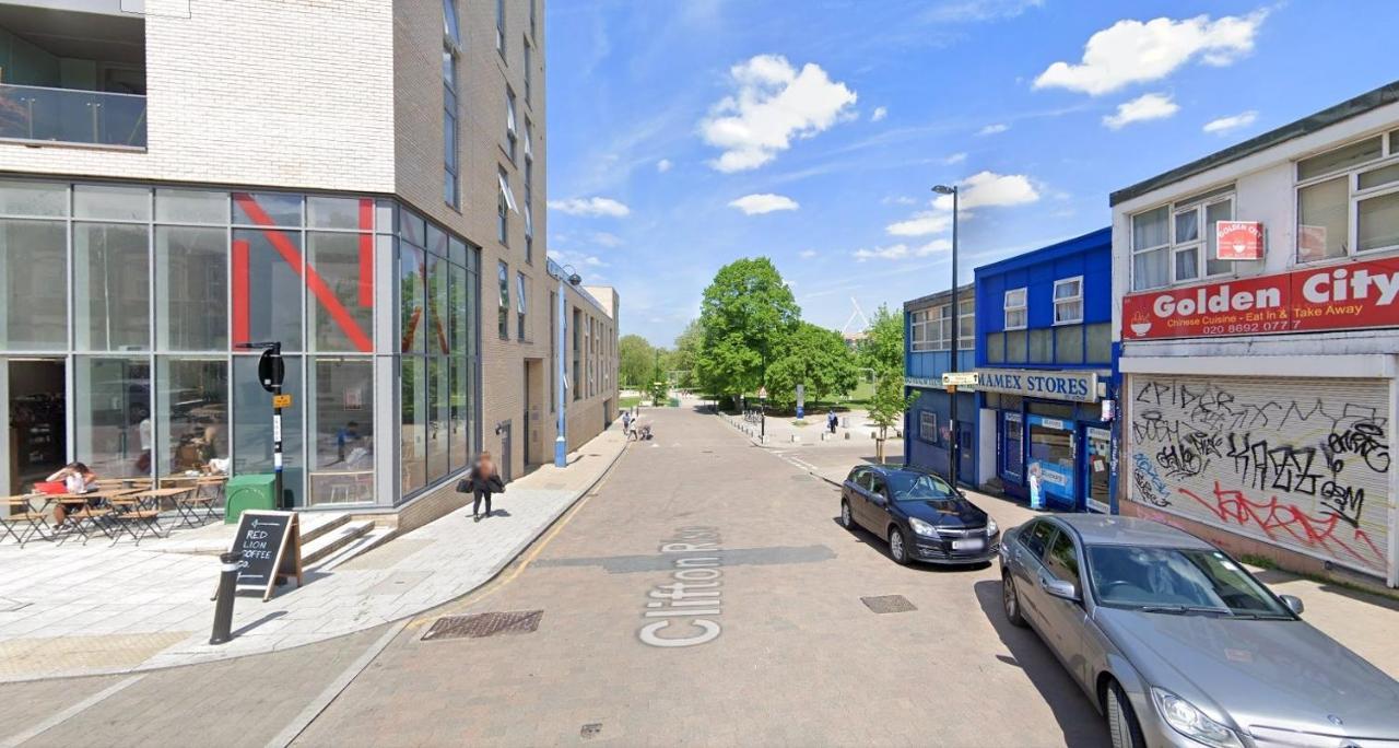 Super Studio With Two Bedrooms - Five Minutes From The Station! Londra Dış mekan fotoğraf